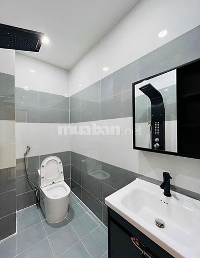 SANG TÊN NGAY nhà Kỳ Đồng P9 Quận 3 Chỉ 2 tỷ 220