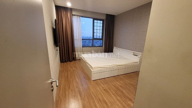 Bán căn hộ The Goldview Quận 4 diện tích 117m2, 3 phòng ngủ, 6,8 tỷ