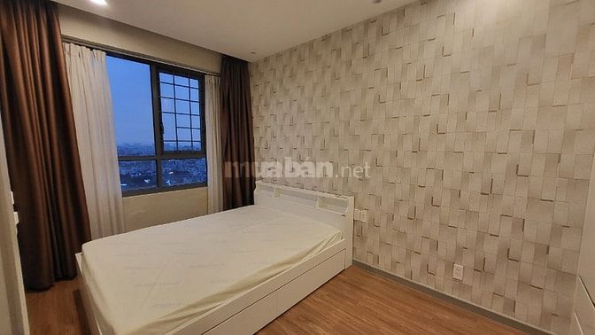 Bán căn hộ The Goldview Quận 4 diện tích 117m2, 3 phòng ngủ, 6,8 tỷ