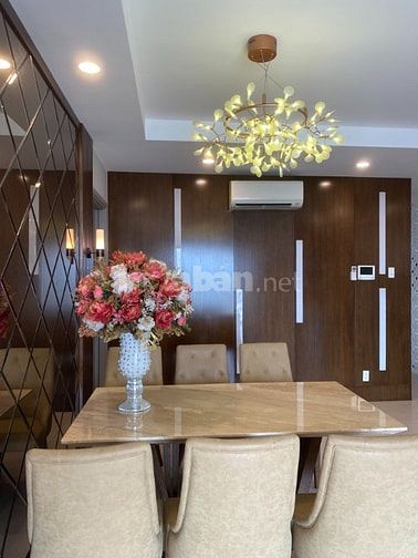 Bán căn hộ The Goldview Quận 4 diện tích 117m2, 3 phòng ngủ, 6,8 tỷ
