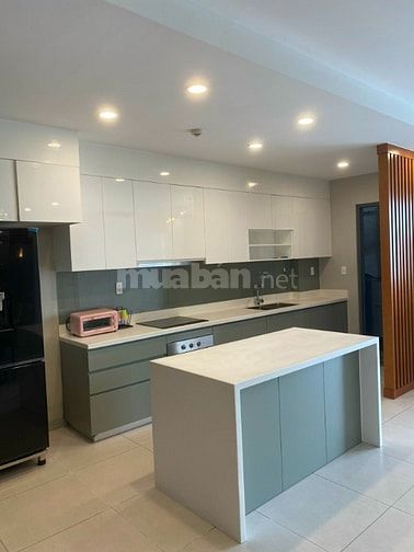 Bán căn hộ The Goldview Quận 4 diện tích 117m2, 3 phòng ngủ, 6,8 tỷ