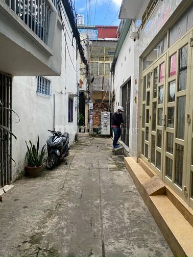 Cần bán gấp hẻm 186 bình thới đối diện chợ chim xanh hẻm trước nhà 3m