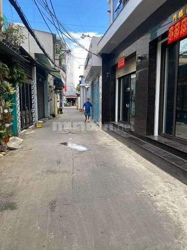 Cần bán gấp hẻm 186 bình thới đối diện chợ chim xanh hẻm trước nhà 3m