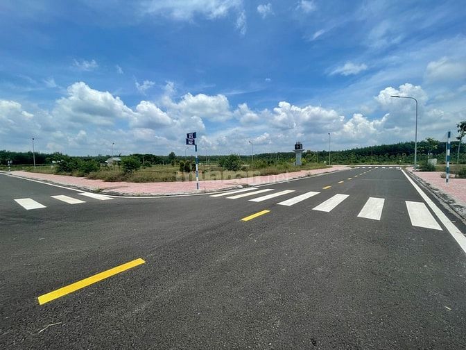  Cần cộng tác bán đất chính chủ ngay chợ Tân Phước hoa hồng trên 50tr.