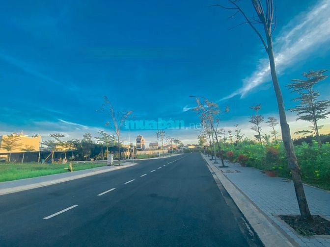 Đất view sông cực đẹp ngay giữa lòng thành phố. Hình thật 100%