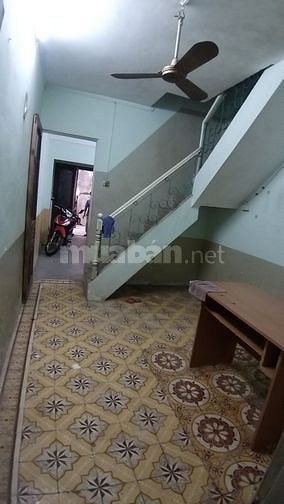 Bán đất có nhà 2 tầng cũ ngõ 101 Đào Tấn - Ba Đình