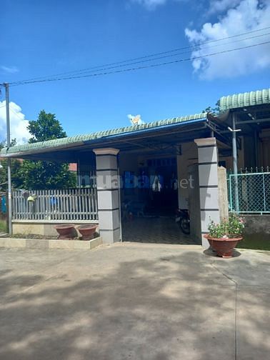 bán lô đất thuộc Tp Đồng Xoài - Tiến Hưng - DT = 7,5 x36- giá= 2,3 tỷ