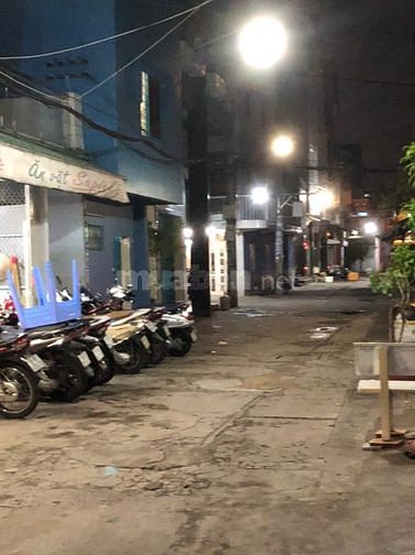 Bán gấp nhà - Hẻm Xe Tải -  103 Thái Phiên. DT : 38m. 