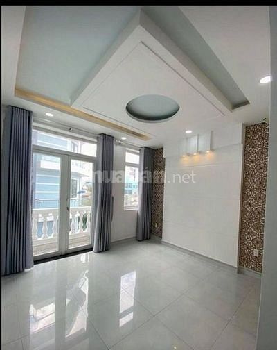Nhà mới xay 4x14 giá 840tr ngay thị trấn đức hòa 