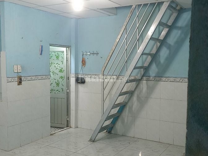 Cho thuê nhà nguyên căn 30m2 . Nhà 1 lầu mới sạch sẽ.