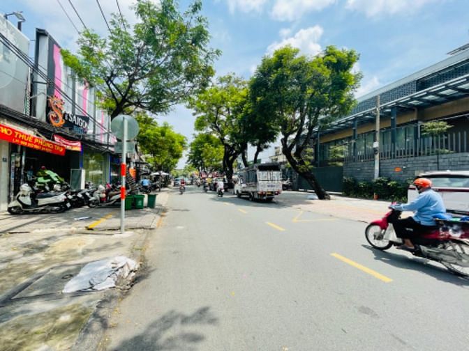 Nhà Cũ 16x30m Mặt Tiền Cư Xá Bắc Hải-Tiện Cây Biệt Thự-Buildng-VillA