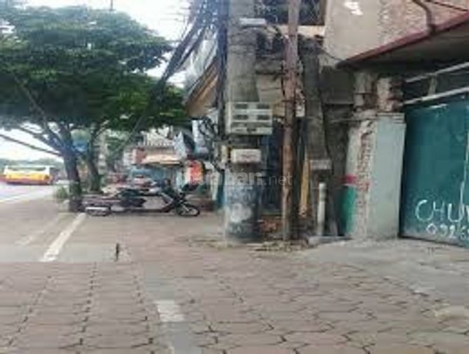  Bán nhà mặt phố Nguyễn Văn Linh, Long Biên, 200m2, MT 10m, giá 12 tỷ.