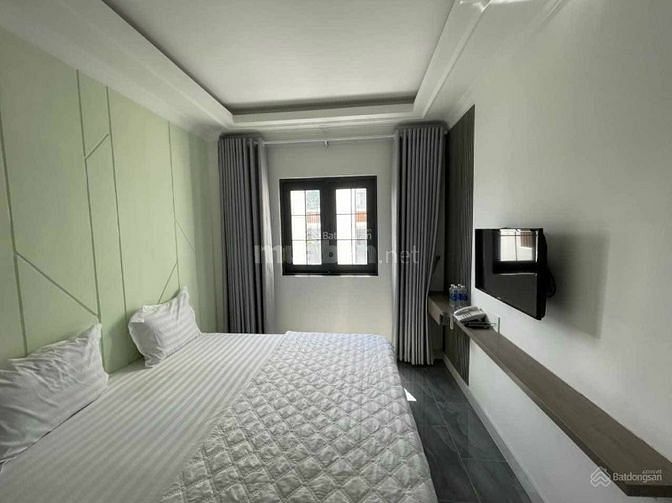 Mặt Tiền 6 Lầu Thang Máy 4,2x25(100m2) Hoa Hồng thu nhập 130tr/Tháng