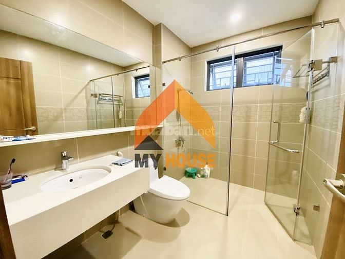 VILLA HIỆN ĐẠI Q2 FULL NỘI THẬT CHÂU ÂU 4PN GIÁ RẺ