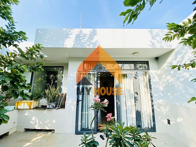 VILLA HIỆN ĐẠI Q2 FULL NỘI THẬT CHÂU ÂU 4PN GIÁ RẺ