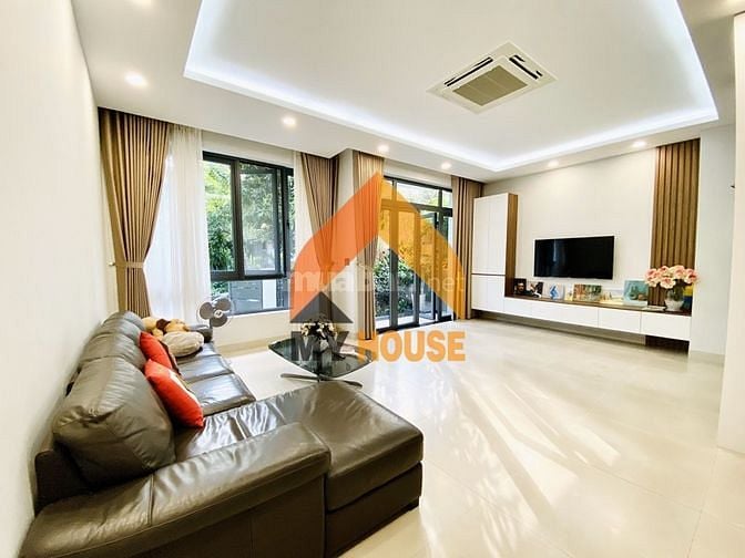 VILLA HIỆN ĐẠI Q2 FULL NỘI THẬT CHÂU ÂU 4PN GIÁ RẺ