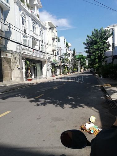 $Cho thuê nhà đẹp 8x20m,1 Lầu, khu Họ Lê, Phú Thạnh, giá chỉ 25TR$