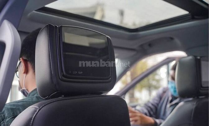 Bán Ford Explorer bản nâng cấp 2022 nhập từ Mỹ, số lượng giới hạn.