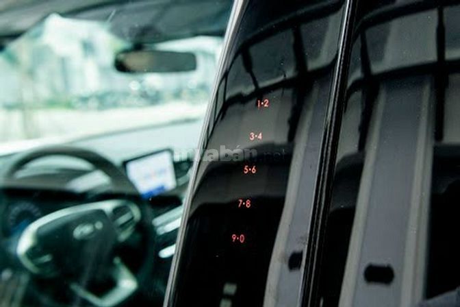 Bán Ford Explorer bản nâng cấp 2022 nhập từ Mỹ, số lượng giới hạn.