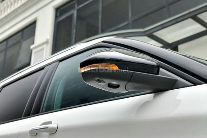 Bán Ford Explorer bản nâng cấp 2022 nhập từ Mỹ, số lượng giới hạn.