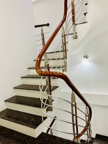Bán Nhà 173Hoàng Hoa Thám 46m2 x5T 3PN Giá 5,3Tỷ Đg ÔTô GT Thuận Tiện