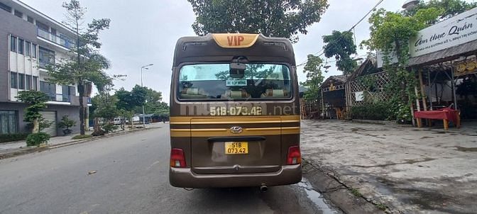 Cần Bán Xe Limuosine 15c, Hyundai County tracomeco 3Cuc nhập khẩu 2009