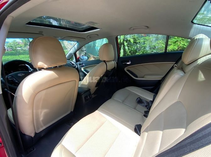 Cần bán Kia Cerato 1.6AT 2017 xe nhà đi kỹ