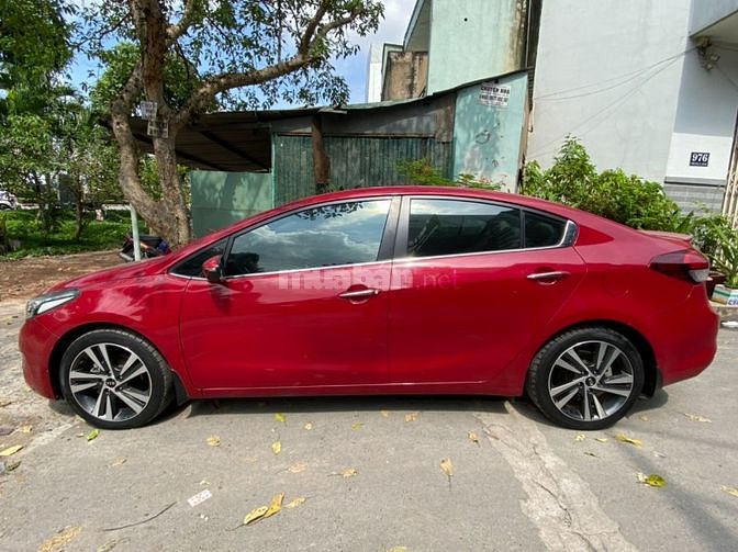 Cần bán Kia Cerato 1.6AT 2017 xe nhà đi kỹ