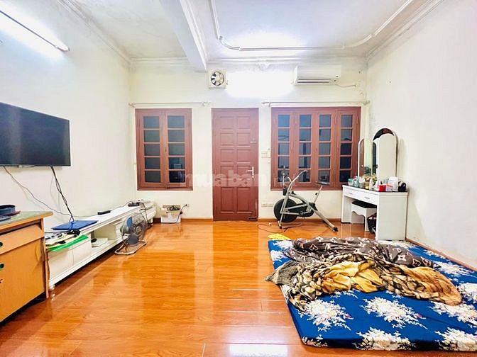 BÁN GẤP NHÀ NGUYỄN CAO- LÔ GÓC - MẶT TIỀN RỘNG - GẦN PHỐ