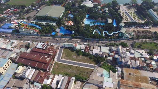 Cần tiền kinh doanh bán đất MT Kênh Tân Hóa, Tân Phú.Ngay cổng đầm sen