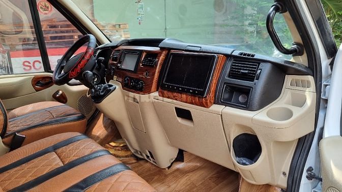 Cần bán Ford Transit DCAR 10C 2016 