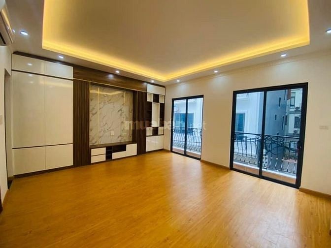 NHÀ ĐẸP NÓNG HỔI - BÁN NHÀ HOÀNG HOA THÁM - 51M - 5 tầng - Chỉ 5.9 Tỷ
