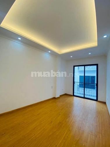 NHÀ ĐẸP NÓNG HỔI - BÁN NHÀ HOÀNG HOA THÁM - 51M - 5 tầng - Chỉ 5.9 Tỷ