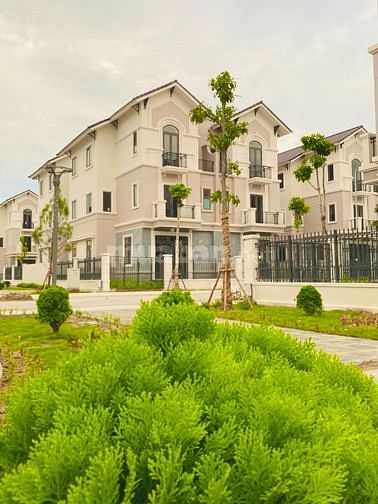 Chỉ cần 7,45 tỷ sở hữu ngay biệt thự 135 m2 tiếp giáp Hà Nội.