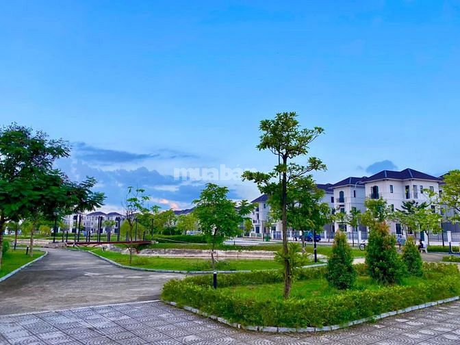 Chỉ cần 7,45 tỷ sở hữu ngay biệt thự 135 m2 tiếp giáp Hà Nội.