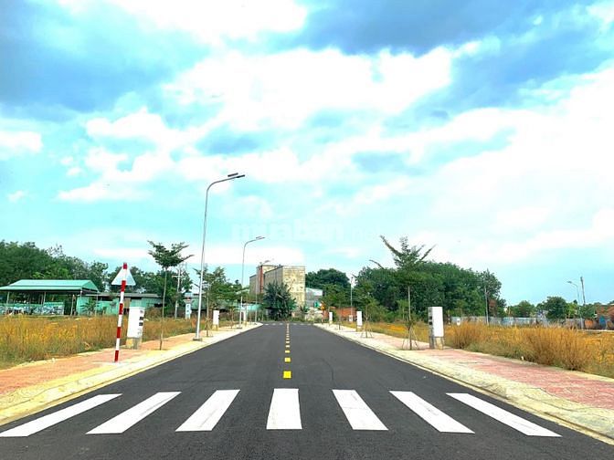 Cần sang gấp miếng đất 80m2 thổ cư sát trường THCS Hội Nghĩa, sổ sẵn