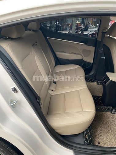 Xe Hyundai Elantra 1.6 AT 2019 - 600 Triệu