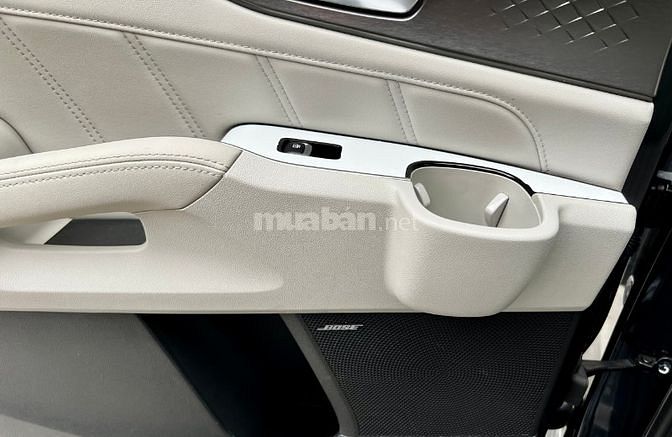 -- Kia Sorento 2.2 D signature 