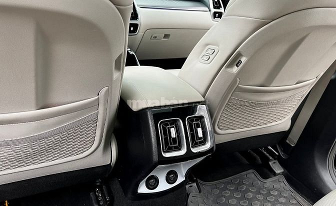-- Kia Sorento 2.2 D signature 