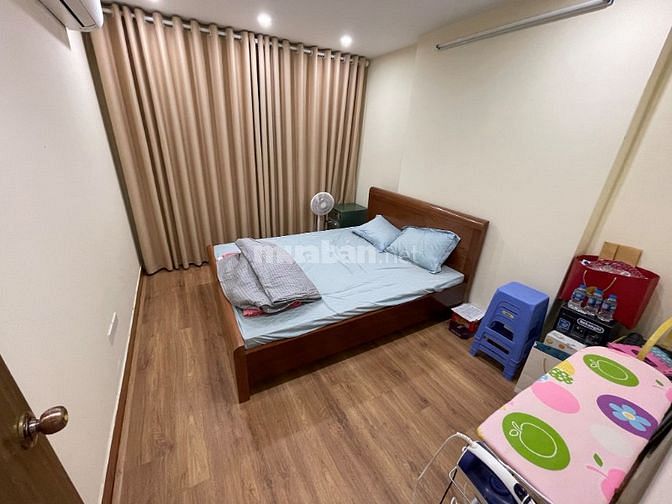 Bán CHTT (Tầng 3) phố Tôn Đức Thắng giá 1.15 tỷ, 35m2.SĐCC, ở luôn