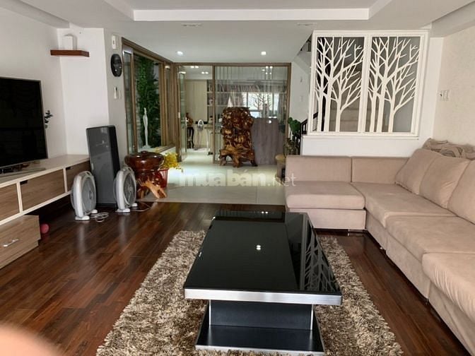 Bán gấp nhà HXH 8m Lê Văn Sỹ Quận 3 giá 19 tỷ, 5x18m