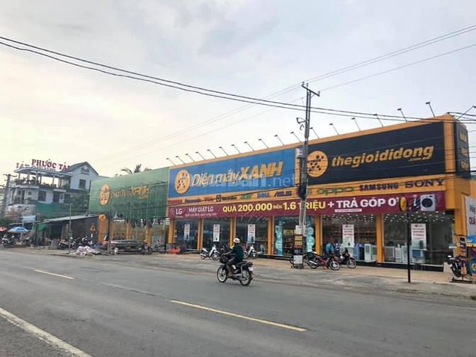 BÁN GẤP 2.291M2 ĐỐI DIỆN CHỢ GẦN KCN MUA ĐỂ XÂY TRỌ CHO THUÊ GIÁ 560TR