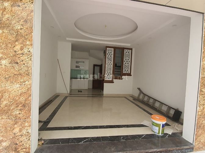 Bán nhà Trần Cung, cách phố 20m.