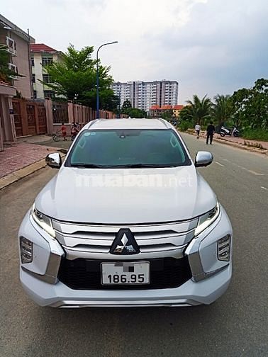 Ca sĩ Gia Lâm cần bán rẻ Mitsubishi Pajero sport 2021 tuyệt đẹp!