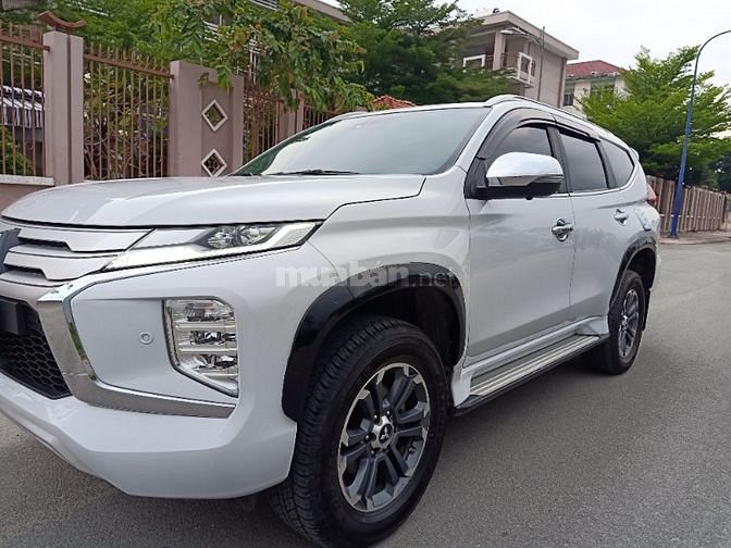Ca sĩ Gia Lâm cần bán rẻ Mitsubishi Pajero sport 2021 tuyệt đẹp!