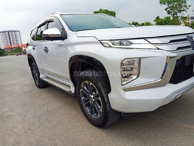 Ca sĩ Gia Lâm cần bán rẻ Mitsubishi Pajero sport 2021 tuyệt đẹp!