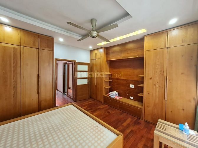Bán nhà phân lô Linh Lang – Phan Kế Bính 50m2, 4T, MT 4,3m, giá 9.85