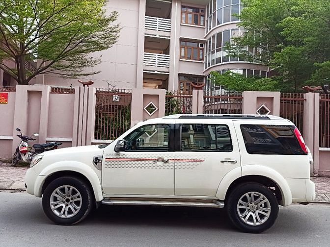 Bán rẻ Ford Everest Limited 2015 tự động máy dầu. zin độ full rất đẹp!