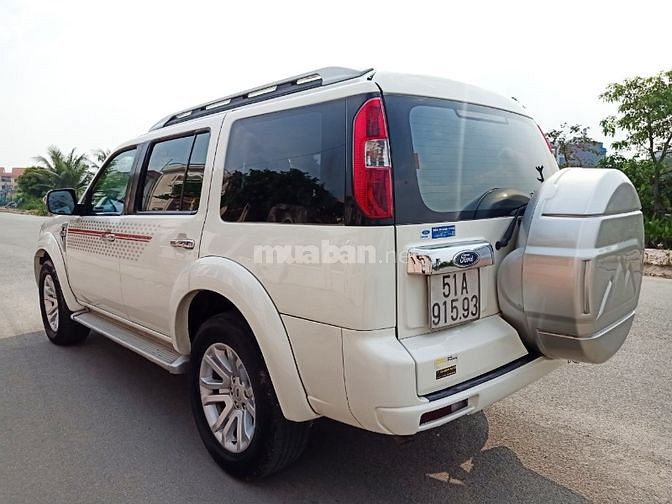 Bán rẻ Ford Everest Limited 2015 tự động máy dầu. zin độ full rất đẹp!