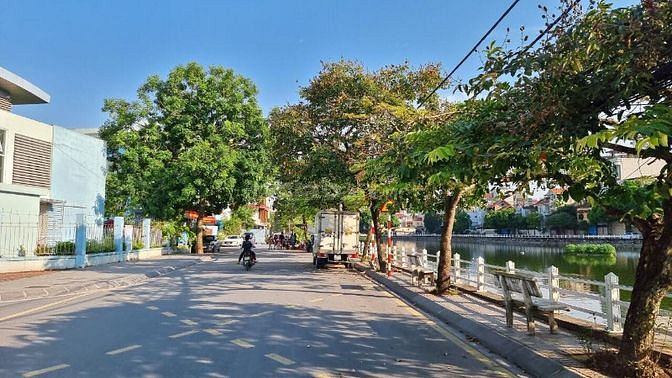 Bán  ĐẤT THẠCH BÀN,Long Biên 50m MT 4,7m, NHỈNH 3,5 TỶ , oto,KD